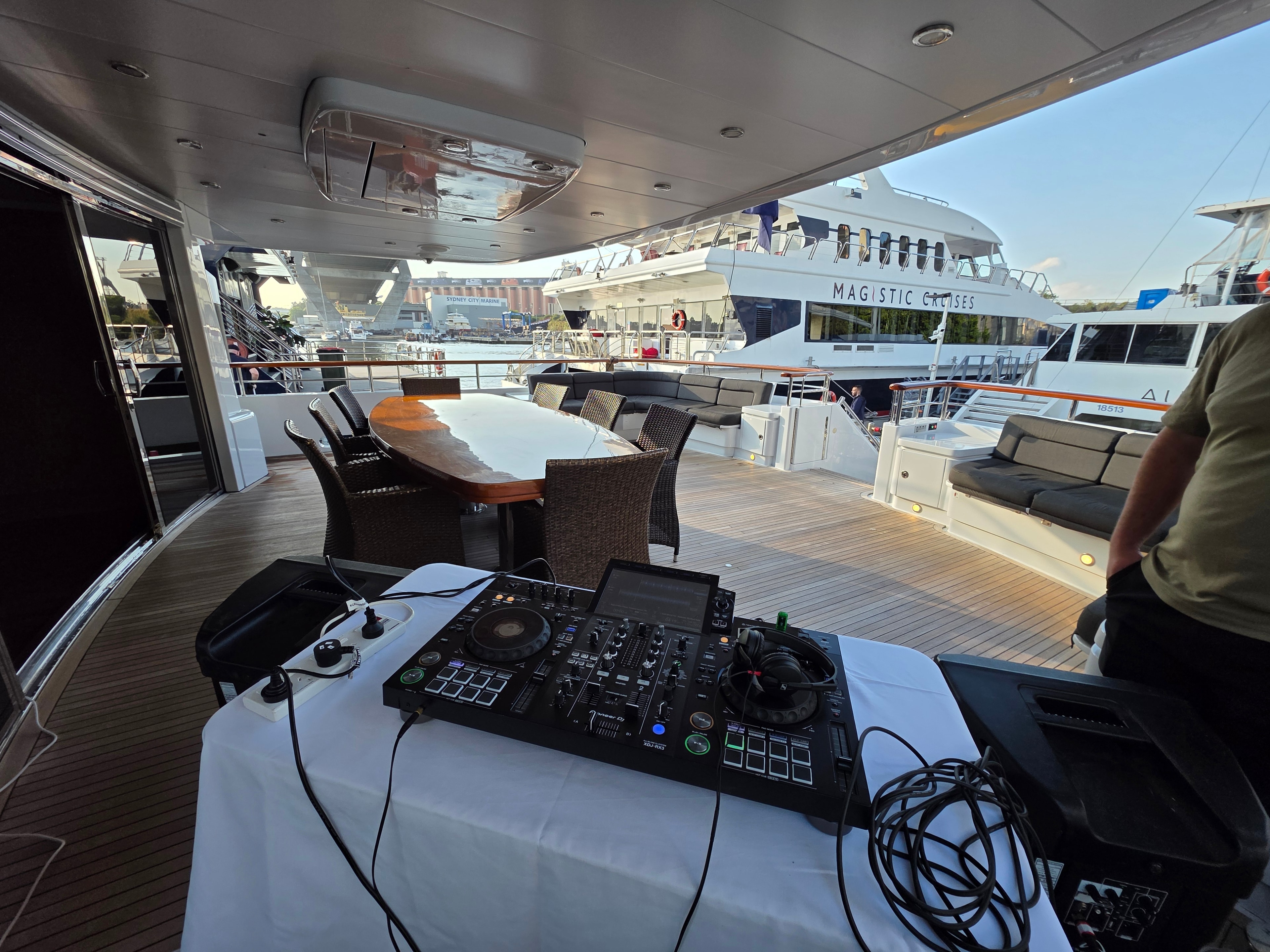 Masteka 2 Private Charter